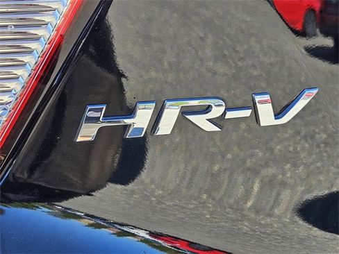 Used 2020 Honda HR-V LX image 13