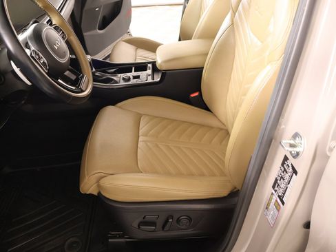 Used 2025 Kia Sorento SX Prestige w/ Olive Brown Leather Package AWD/4WD image 12