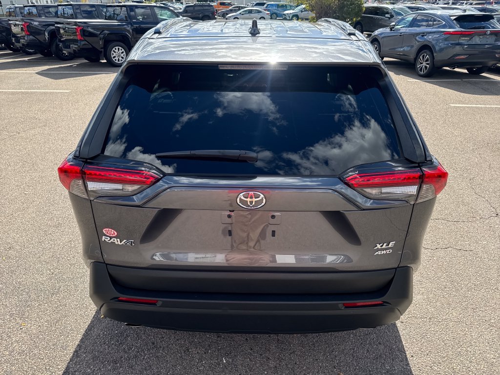 Used 2025 Toyota RAV4 XLE w/ Convenience Package AWD/4WD image 6