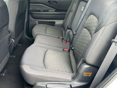Used 2023 Nissan Pathfinder SV AWD/4WD image 26