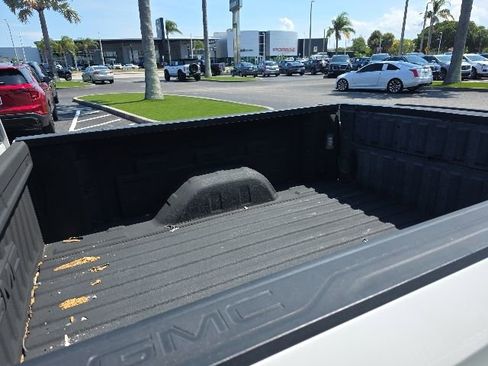 Used 2019 GMC Sierra 1500 SLT w/ SLT Premium Package AWD/4WD image 8