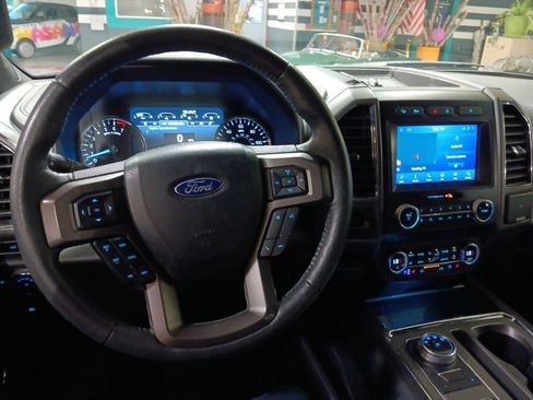 Used 2020 Ford Expedition XLT w/ Equipment Group 202A AWD/4WD image 5