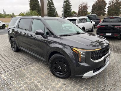 Used 2025 Kia Carnival