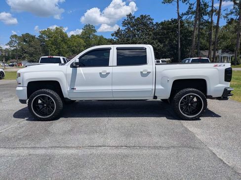 Used 2017 Chevrolet Silverado 1500 LT w/ All Star Edition AWD/4WD image 7