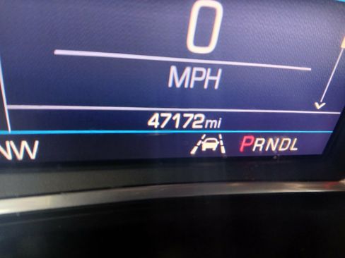 Used 2021 Chevrolet Equinox LT w/ LPO, Floor Liner Package FWD image 13