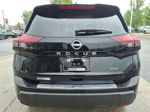 New 2026 Nissan Rogue SV AWD/4WD image 10
