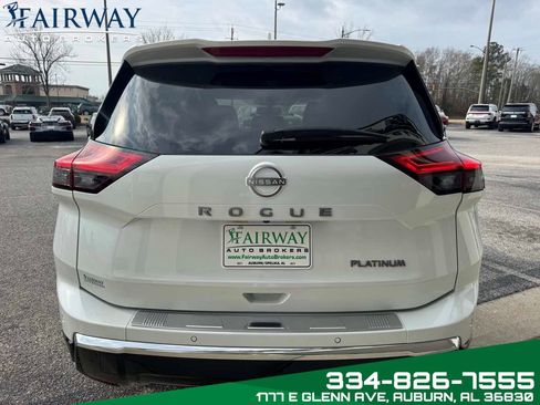 Used 2024 Nissan Rogue Platinum w/ Platinum Premium Package image 7