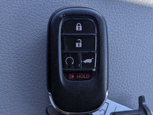 Used 2023 Honda Pilot Touring image 33