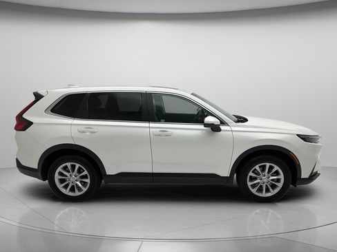 Used 2025 Honda CR-V EX image 3