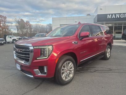 Used 2022 GMC Yukon XL SLT w/ SLT Luxury Package