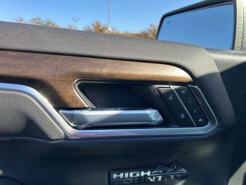 New 2026 Chevrolet Silverado 1500 High Country w/ LPO, Dark Essentials Package image 12