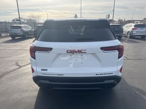 Used 2025 GMC Terrain Elevation image 4