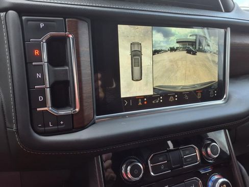 Used 2024 GMC Yukon Denali Ultimate image 28