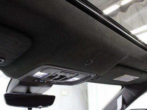 Used 2024 GMC Sierra 2500 Denali w/ Technology Package image 29