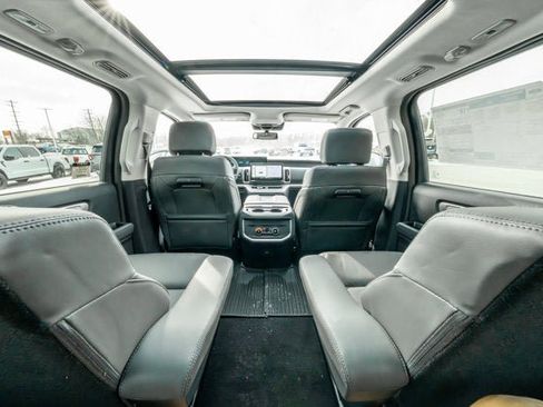 New 2026 Ford Expedition Active AWD/4WD image 15