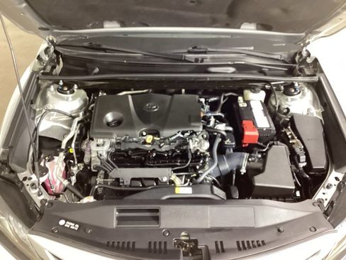 Used 2022 Toyota Camry XSE FWD image 27