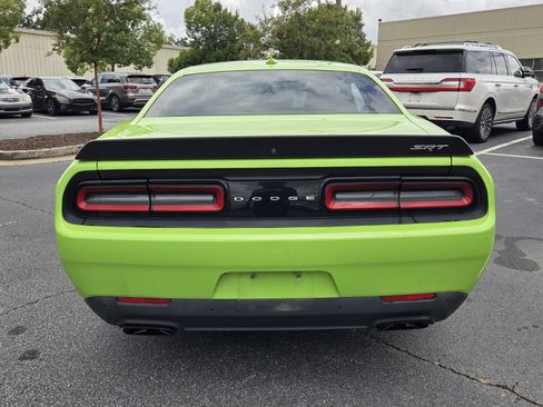 Used 2015 Dodge Challenger SRT Hellcat RWD image 7