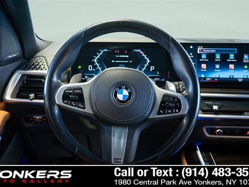 Used 2023 BMW X7 xDrive40i w/ M Sport Package AWD/4WD image 40