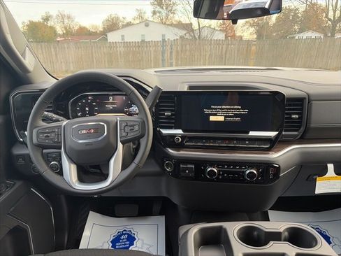 New 2026 GMC Sierra 1500 Elevation image 14