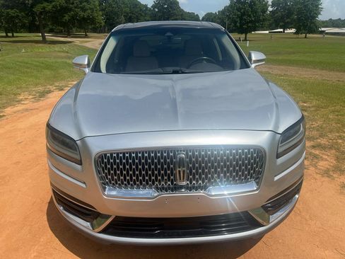 Used 2019 Lincoln Nautilus Reserve FWD image 3