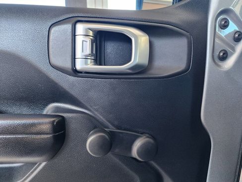 Used 2020 Jeep Wrangler Unlimited Sport image 25