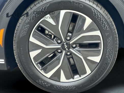 Certified 2024 Kia EV6 Light RWD image 27