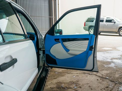 Used 1998 Mercedes-Benz C 43 AMG Sedan image 54