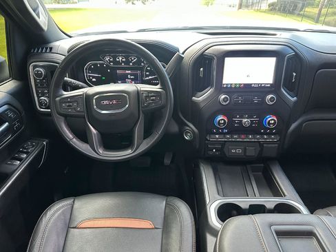 Used 2022 GMC Sierra 2500 AT4 w/ AT4 Preferred Package AWD/4WD image 33