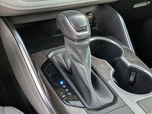 Used 2023 Toyota Highlander Limited image 12