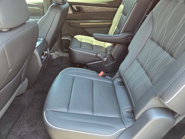 New 2026 Buick Enclave Avenir w/ Super Cruise Package FWD image 7