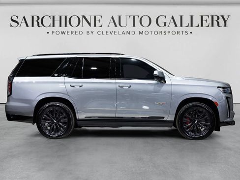 Used 2024 Cadillac Escalade V w/ LPO, ONYX Package AWD/4WD image 12