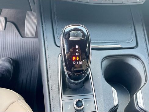 Used 2024 Cadillac XT4 Premium Luxury w/ Technology Package FWD image 17