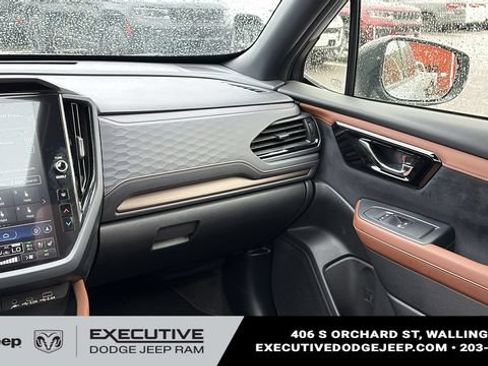 Used 2025 Subaru Forester Touring AWD/4WD image 26