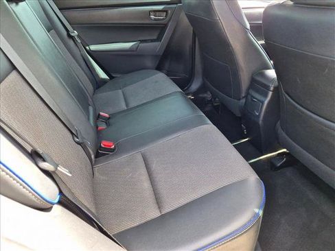 Used 2017 Toyota Corolla SE FWD image 17