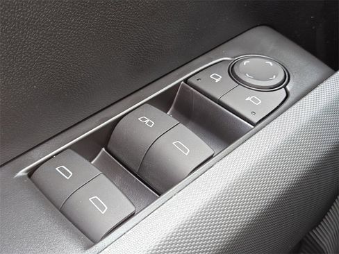 New 2025 Chevrolet Colorado Trail Boss image 17