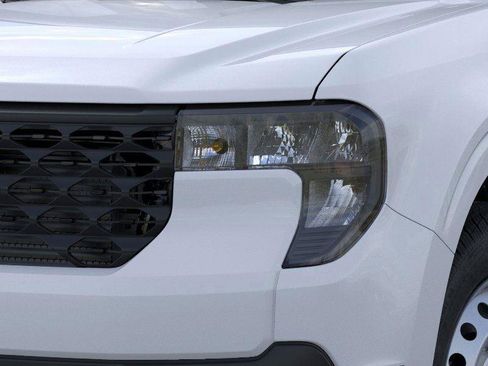 New 2026 Ford Maverick XL image 19