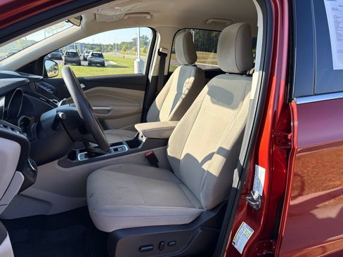 Used 2019 Ford Escape SE AWD/4WD image 24