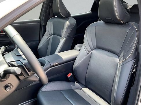 Certified 2025 Toyota Crown Platinum AWD/4WD image 23