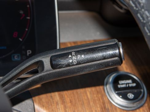 Used 2022 Mercedes-Benz C 300 Sedan w/ Exclusive Trim Package image 26