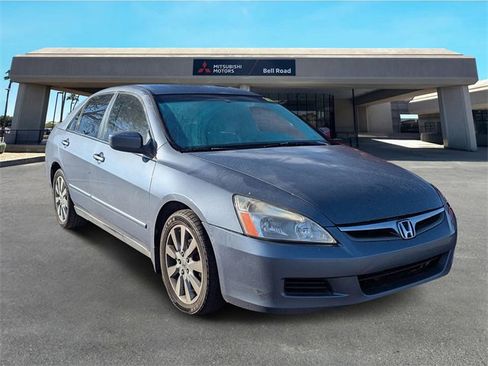 Used 2007 Honda Accord SE image 2