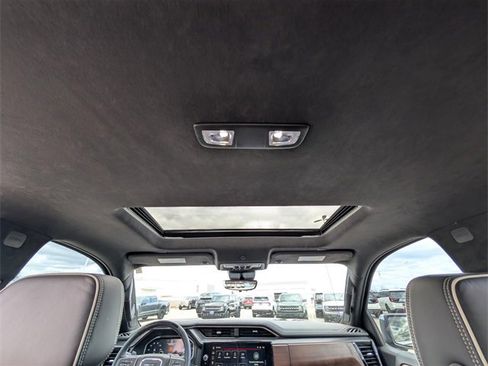 Used 2025 GMC Sierra 1500 Denali Ultimate image 31