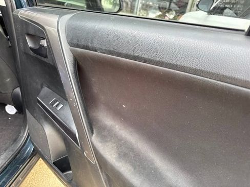 Used 2017 Toyota RAV4 LE FWD image 20