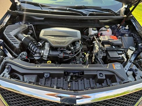 Used 2024 Cadillac XT5 Sportv w/ Technology Package AWD/4WD image 26
