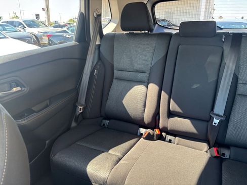Used 2025 Nissan Rogue SV AWD/4WD image 41