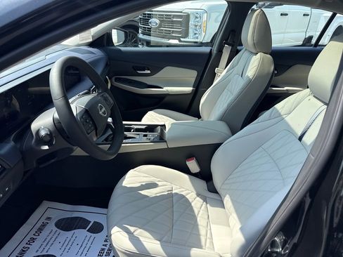 New 2026 Nissan Sentra SL FWD image 9