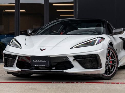 Used 2023 Chevrolet Corvette Stingray Premium Conv RWD image 3
