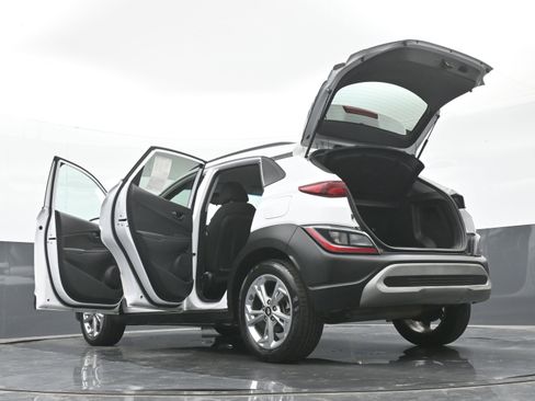 Used 2022 Hyundai Kona SEL FWD image 51