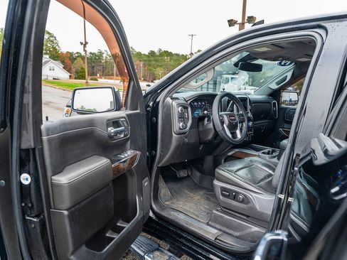 Used 2019 GMC Sierra 1500 SLT w/ SLT Premium Plus Package image 20