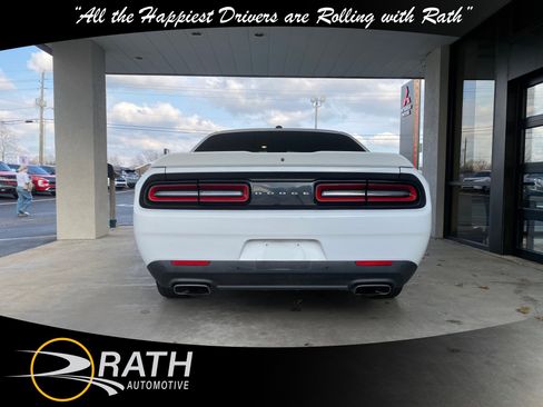 Used 2020 Dodge Challenger R/T image 7