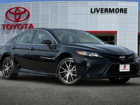 Certified 2024 Toyota Camry SE image 2